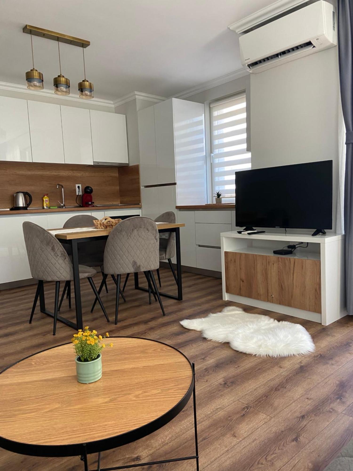 M&M Center Apartment With Free Parking Plovdiv Bagian luar foto